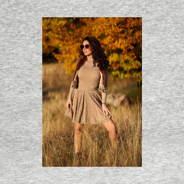 Autumnal portrait of a beautiful woman outdoors by naturalis